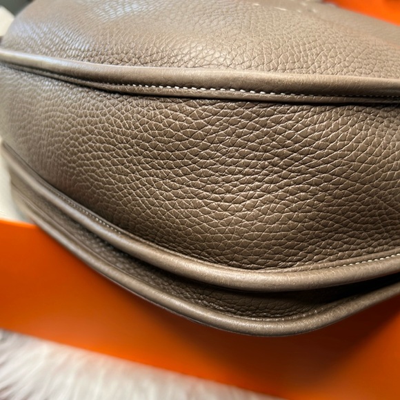 Hermes Evelyn III Shoulder Messenger Bag Taurillon Clemence Etoupe - Picture 8 of 17